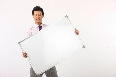 类魂游戏多 宫崎英高无压力：玩家很享受我们的游戏